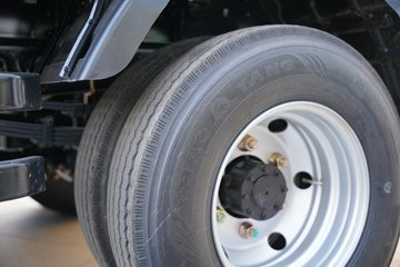 ���������D6-S 2.3L���� 142���� ������5�� ��ɲ 3.2��˫�������ῨͼƬ