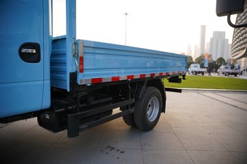 ���������D6-S 2.3L���� 142���� ������5�� ��ɲ 3.2��˫�������ῨͼƬ