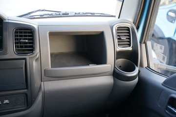 ���������D6-S 2.3L���� 142���� ������5�� ��ɲ 3.2��˫�������ῨͼƬ