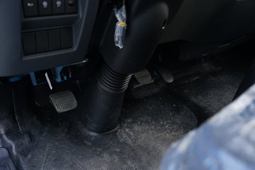 ���������D6-S 2.3L���� 142���� ������5�� ��ɲ 3.2��˫�������ῨͼƬ