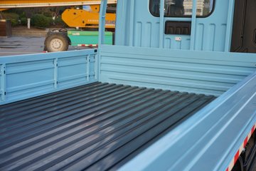 ���������D6-S 2.3L���� 142���� ������5�� ��ɲ 3.2��˫�������ῨͼƬ