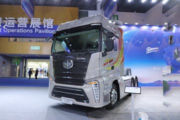 解放J7&nbsp;牵引车外观                                                图片