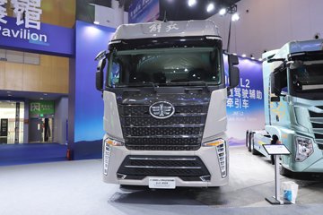 解放J7&nbsp;牵引车外观                                                图片