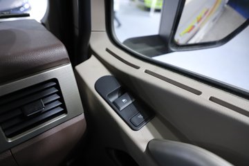 ���J7 ����� 13.2L���� 640���� 6X4 һ�����12�� AMT�Զ��� ǣ����ͼƬ