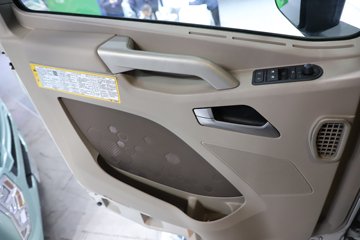 ���J7 ����� 13.2L���� 640���� 6X4 һ�����12�� AMT�Զ��� ǣ����ͼƬ