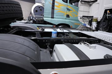 ���J7 ����� 13.2L���� 640���� 6X4 һ�����12�� AMT�Զ��� ǣ����ͼƬ