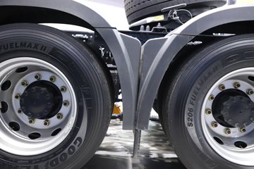 ���J7 ����� 13.2L���� 640���� 6X4 һ�����12�� AMT�Զ��� ǣ����ͼƬ