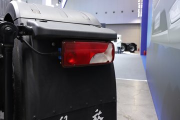 ���J7 ����� 13.2L���� 640���� 6X4 һ�����12�� AMT�Զ��� ǣ����ͼƬ