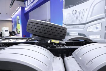 ���J7 ����� 13.2L���� 640���� 6X4 һ�����12�� AMT�Զ��� ǣ����ͼƬ