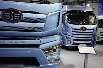 ���J7 12.5L���� 580���� 8X4 һ�����12�� AMT�Զ��� 9.4�ײ�դʽ�ػ���ͼƬ