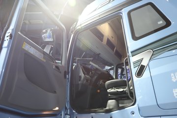 ���J7 12.5L���� 580���� 8X4 һ�����12�� AMT�Զ��� 9.4�ײ�դʽ�ػ���ͼƬ