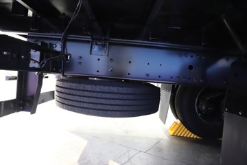 ���J7 12.5L���� 580���� 8X4 һ�����12�� AMT�Զ��� 9.4�ײ�դʽ�ػ���ͼƬ