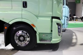 J6P PRO&nbsp;电动牵引车外观图片