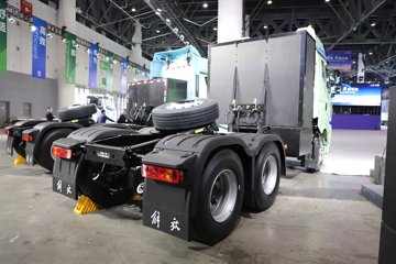 J6P PRO&nbsp;电动牵引车外观图片