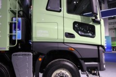 解放J7 13.2L柴油 640马力 8X4 一汽解放12档 8.5米自卸车