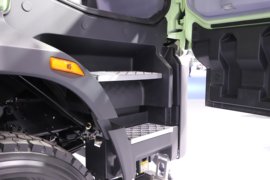 解放J7&nbsp;自卸车驾驶室                                               图片