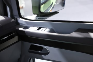 ���J7 13.2L���� 640���� 8X4 һ�����12�� 8.5����ж��ͼƬ