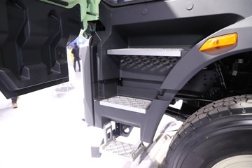 ���J7 13.2L���� 640���� 8X4 һ�����12�� 8.5����ж��ͼƬ