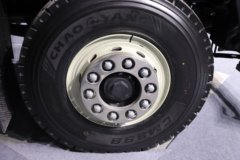 解放J7 13.2L柴油 640马力 8X4 一汽解放12档 8.5米自卸车