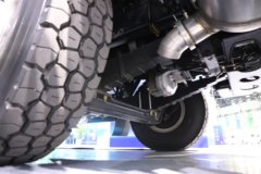 解放J7 13.2L柴油 640马力 8X4 一汽解放12档 8.5米自卸车