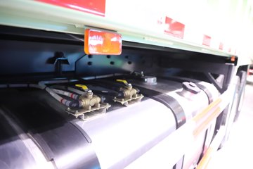 ���J7 13.2L���� 640���� 8X4 һ�����12�� 8.5����ж��ͼƬ