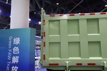 ���J7 13.2L���� 640���� 8X4 һ�����12�� 8.5����ж��ͼƬ