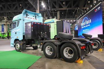 ���JH6 6X4 ���綯ǣ���� ����ʱ��400kWhͼƬ