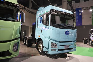 解放JH6 6X4 纯电动牵引车 宁德时代400kWh