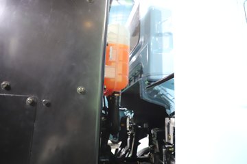 ���JH6 6X4 ���綯ǣ���� ����ʱ��400kWhͼƬ
