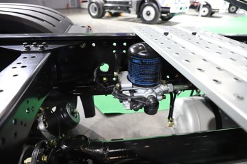 ���JH6 6X4 ���綯ǣ���� ����ʱ��400kWhͼƬ
