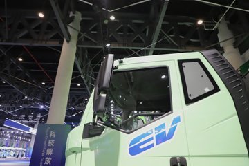 һ����� J6L 6X4 ���綯ǣ����400.61kWhͼƬ