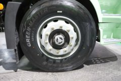 一汽解放 J6L 6X4 纯电动牵引车400.61kWh