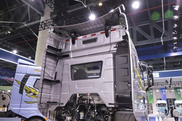 һ�����J6 PRO 12.5L���� 580���� 6X4 ǣ����ͼƬ