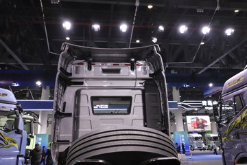 һ�����J6 PRO 12.5L���� 580���� 6X4 ǣ����ͼƬ