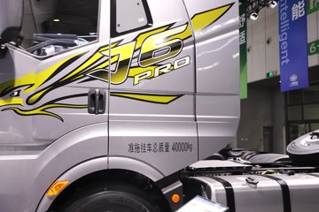 һ�����J6 PRO 12.5L���� 580���� 6X4 ǣ����ͼƬ