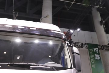 һ�����J6 PRO 12.5L���� 580���� 6X4 ǣ����ͼƬ