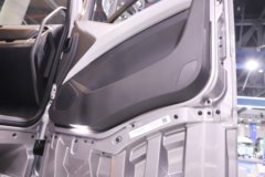 一汽解放J6 PRO LNG 580马力 6X4 牵引车