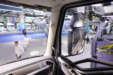 һ�����J6 PRO 12.5L���� 580���� 6X4 ǣ����ͼƬ