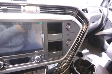 һ�����J6 PRO 12.5L���� 580���� 6X4 ǣ����ͼƬ