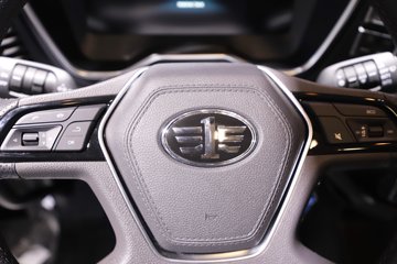 һ�����J6 PRO 12.5L���� 580���� 6X4 ǣ����ͼƬ