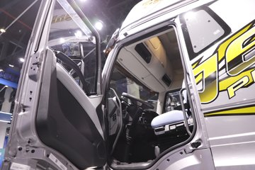 һ�����J6 PRO 12.5L���� 580���� 6X4 ǣ����ͼƬ