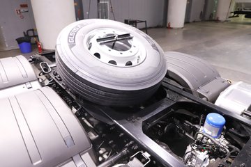 һ�����J6 PRO 12.5L���� 580���� 6X4 ǣ����ͼƬ