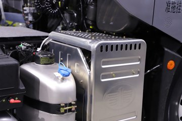 һ�����J6 PRO 12.5L���� 580���� 6X4 ǣ����ͼƬ