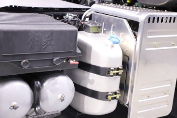 һ�����J6 PRO 12.5L���� 580���� 6X4 ǣ����ͼƬ