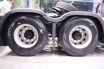 һ�����J6 PRO 12.5L���� 580���� 6X4 ǣ����ͼƬ