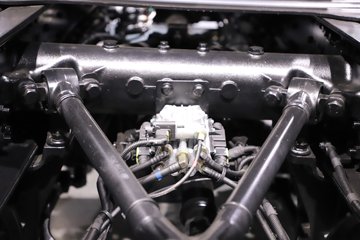 һ�����J6 PRO 12.5L���� 580���� 6X4 ǣ����ͼƬ