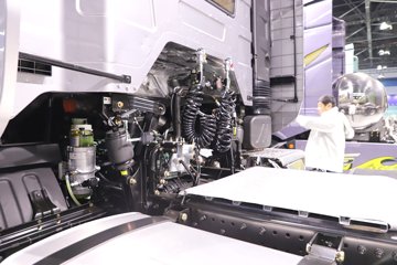 һ�����J6 PRO 12.5L���� 580���� 6X4 ǣ����ͼƬ