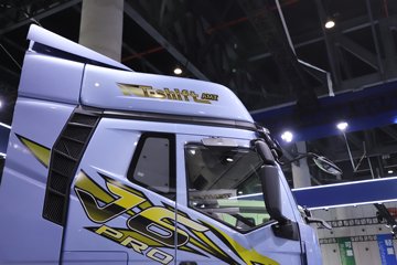 һ�����J6 PRO LNG 600���� 6X4 һ�����12�� AMT�Զ��� ǣ����ͼƬ