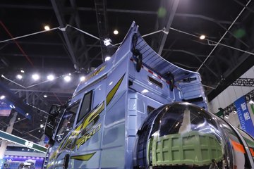 һ�����J6 PRO LNG 600���� 6X4 һ�����12�� AMT�Զ��� ǣ����ͼƬ