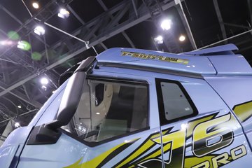 һ�����J6 PRO LNG 600���� 6X4 һ�����12�� AMT�Զ��� ǣ����ͼƬ